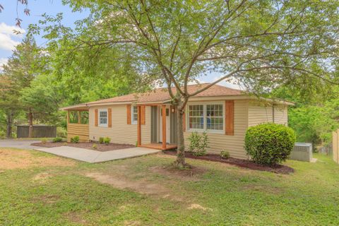 Photo of 612 W Garden Farm Rd, Rossville, GA 30741 (MLS # 1533366)