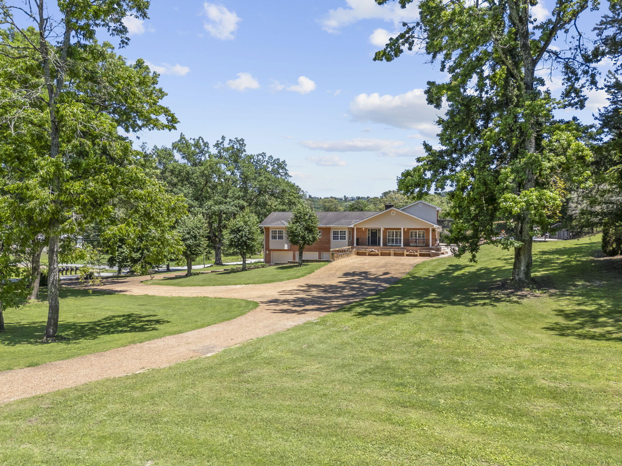 8802 Pine Ridge Road, Ooltewah, Tennessee image 1