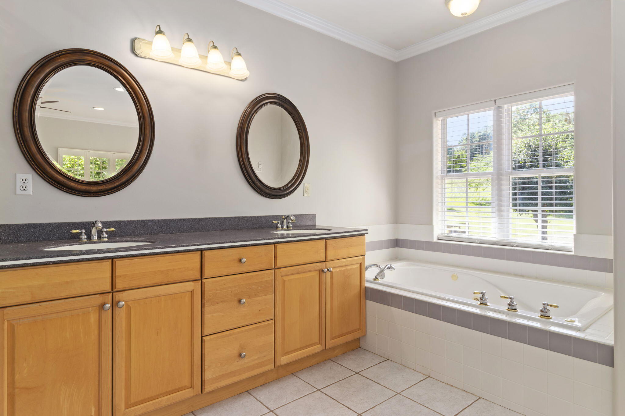 8802 Pine Ridge Road, Ooltewah, Tennessee image 27