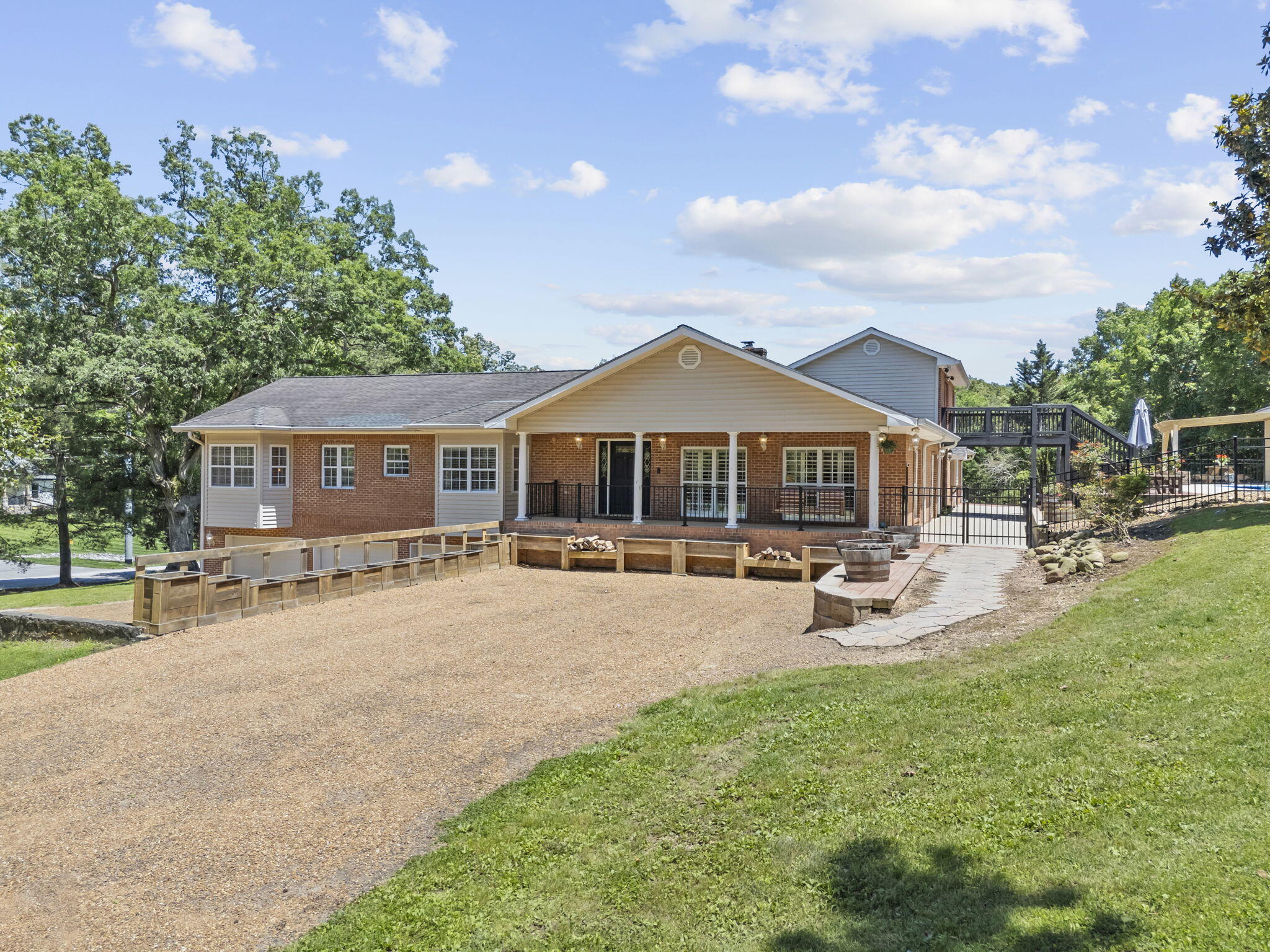 8802 Pine Ridge Road, Ooltewah, Tennessee image 7