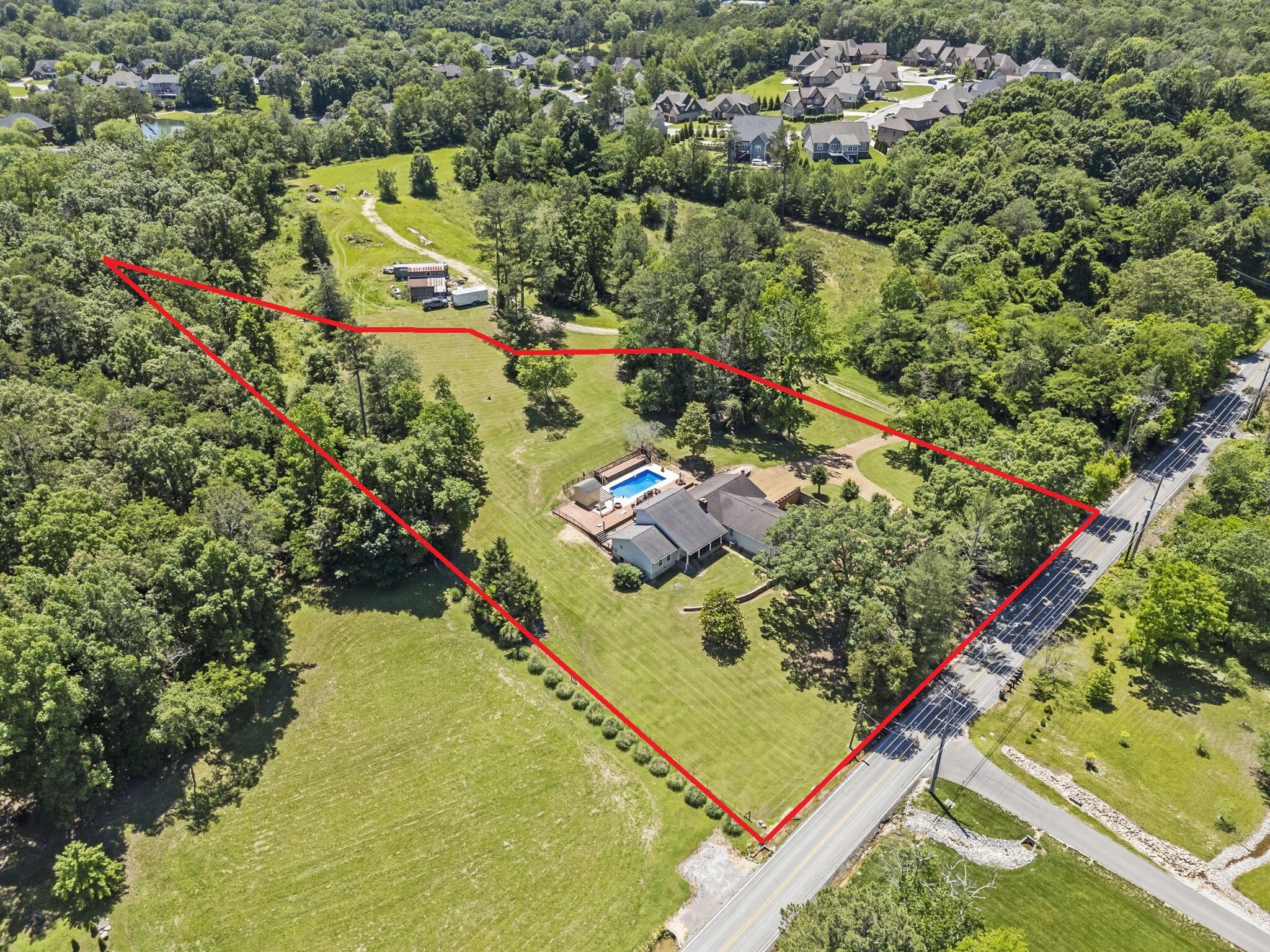8802 Pine Ridge Road, Ooltewah, Tennessee image 3
