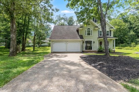 Photo of 2416 Mourning Dove Lane, Signal Mountain, TN 37377 (MLS # 1516150)