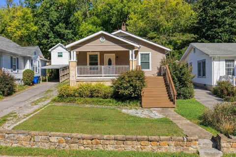 Photo of 1131 Dartmouth Street, Chattanooga, TN 37405 (MLS # 1544952)