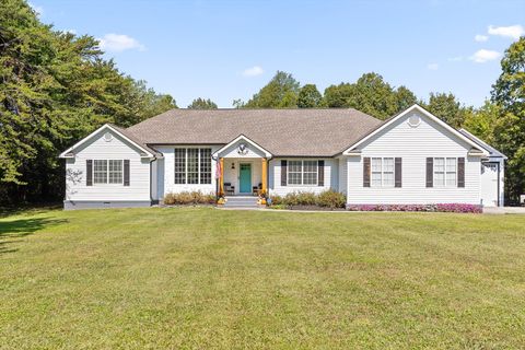 Photo of 1218 Montlake Road, Soddy Daisy, TN 37379 (MLS # 1520640)