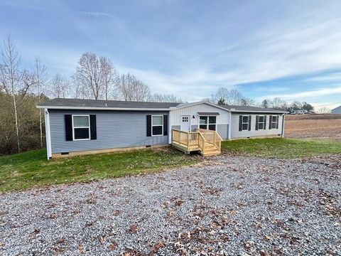 Photo of 313 Salem Road, McMinnville, TN 37110 (MLS # 1525126)