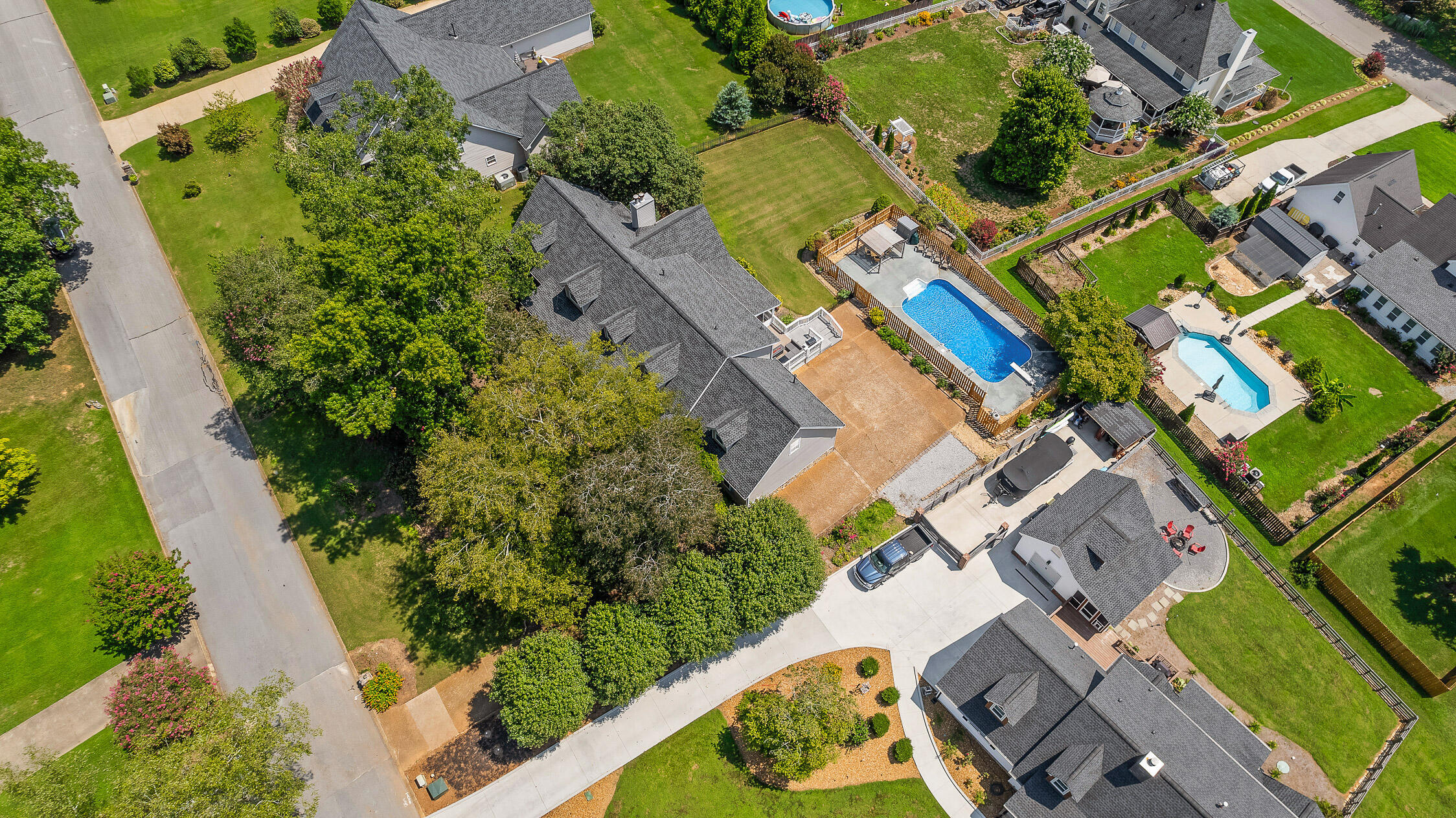 Ooltewah, Tennessee 37363, United States, 6 Bedrooms Bedrooms, ,4 BathroomsBathrooms,Residential,Active,131226