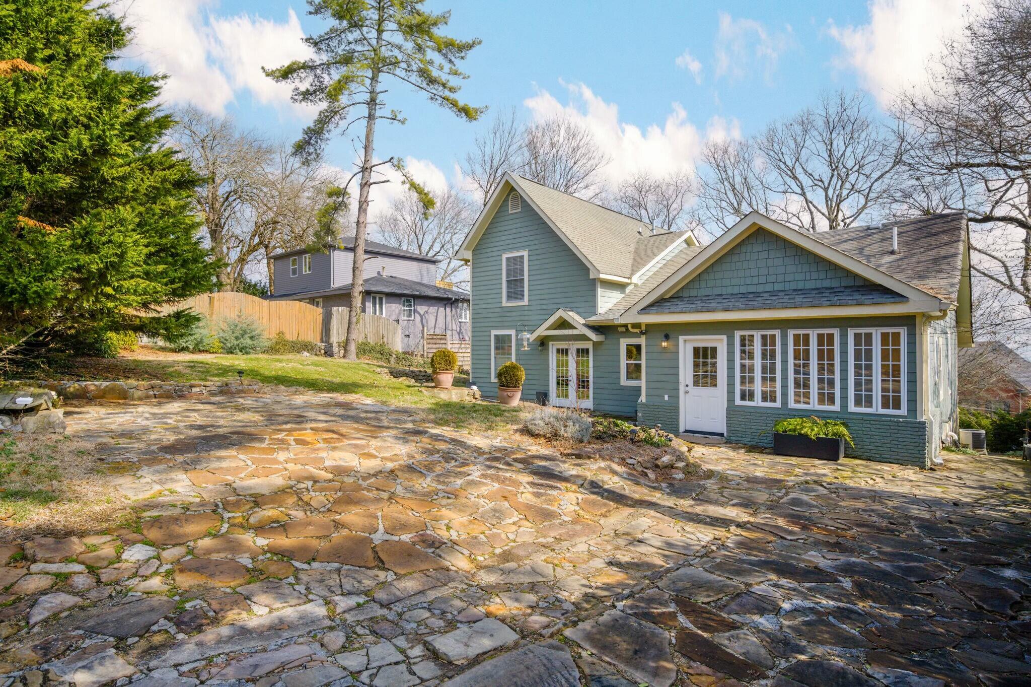 216 E Brow Road, Lookout Mountain, Tennessee image 42