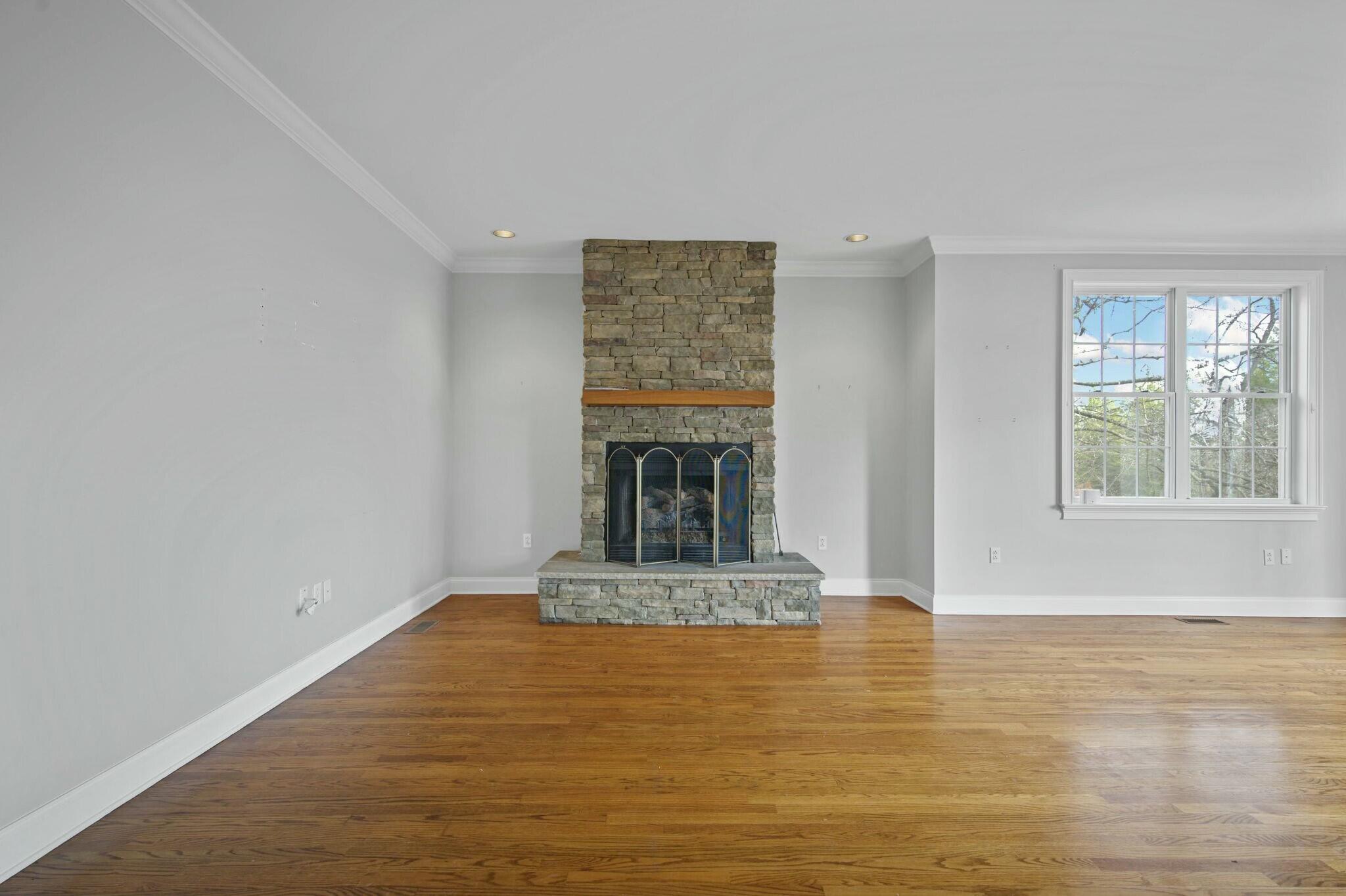 216 E Brow Road, Lookout Mountain, Tennessee image 9