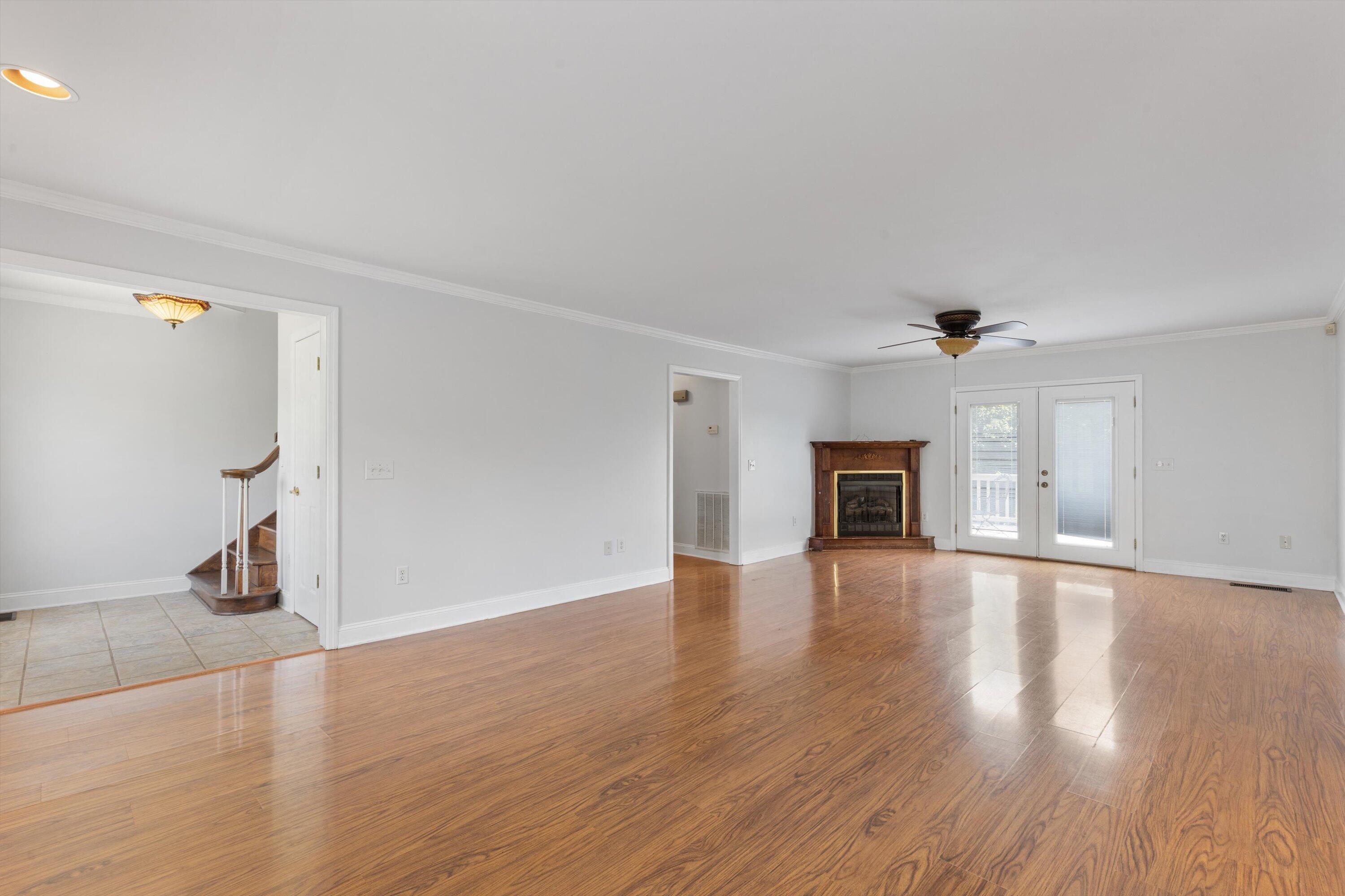 3054 Hawthorne Street, Athens, Tennessee image 9
