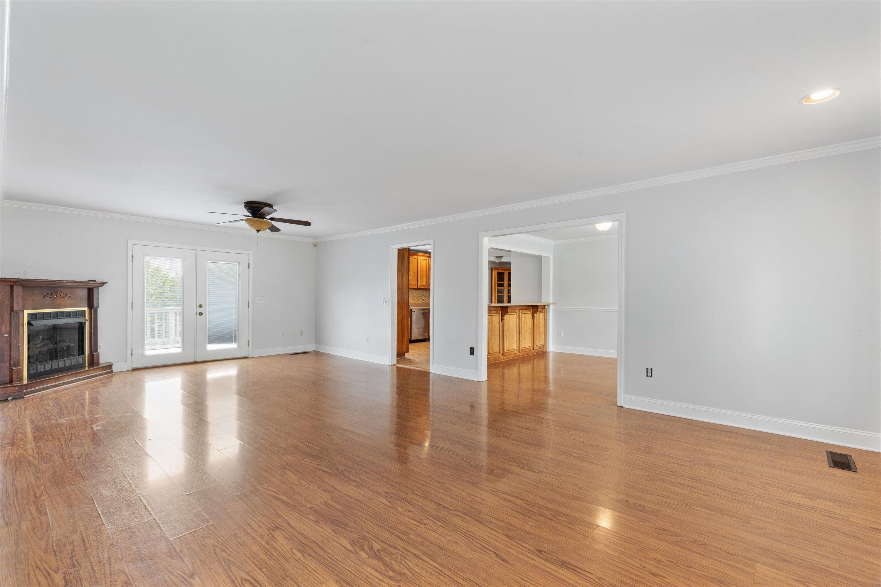 3054 Hawthorne Street, Athens, Tennessee image 8