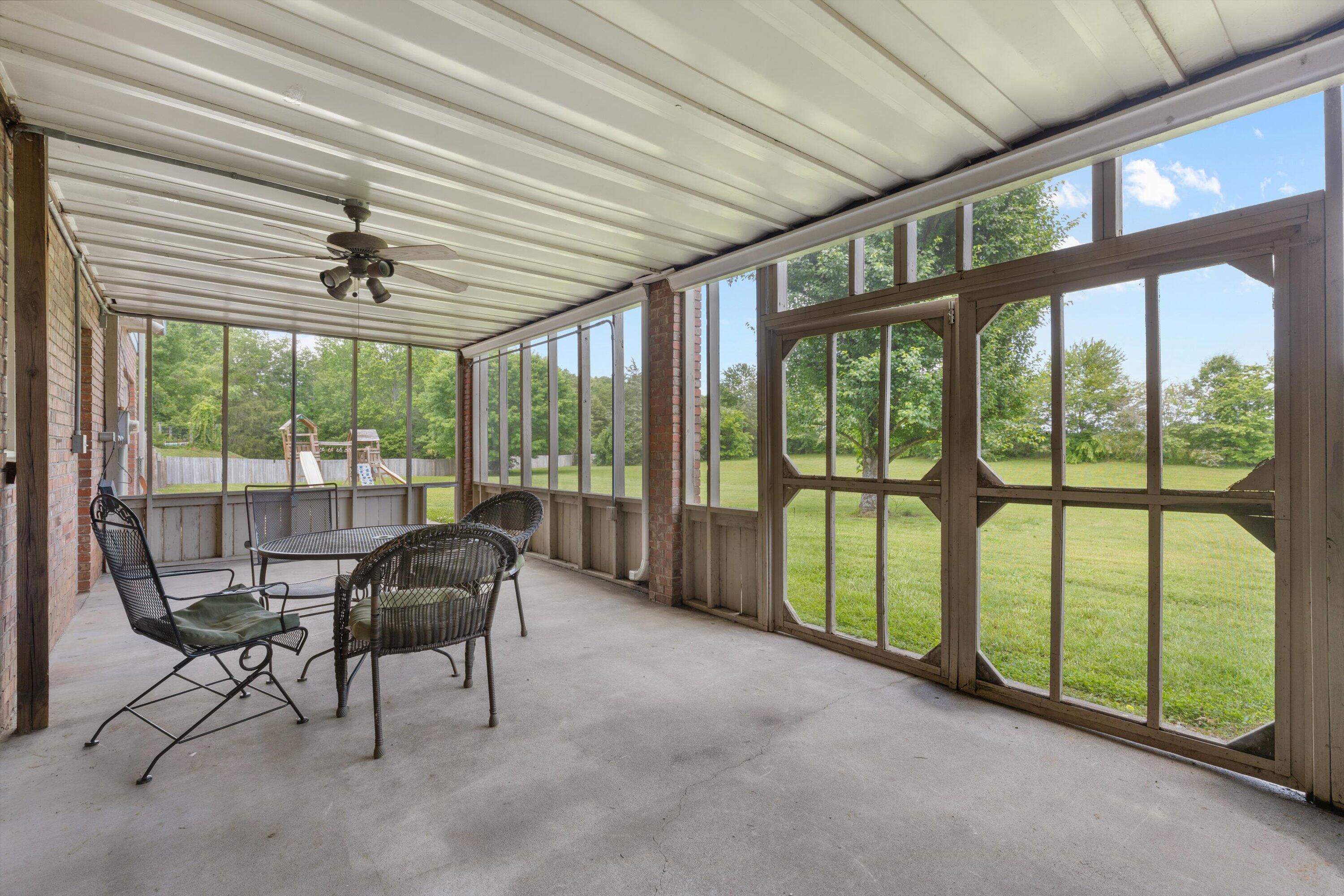 3054 Hawthorne Street, Athens, Tennessee image 35