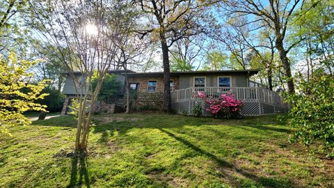 Photo of 501 Glen Lane, Hixson, TN 37343 (MLS # 1531596)
