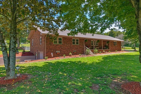 Homes For Sale - 2065 Highway 30 E<br/> Athens, TN 37303