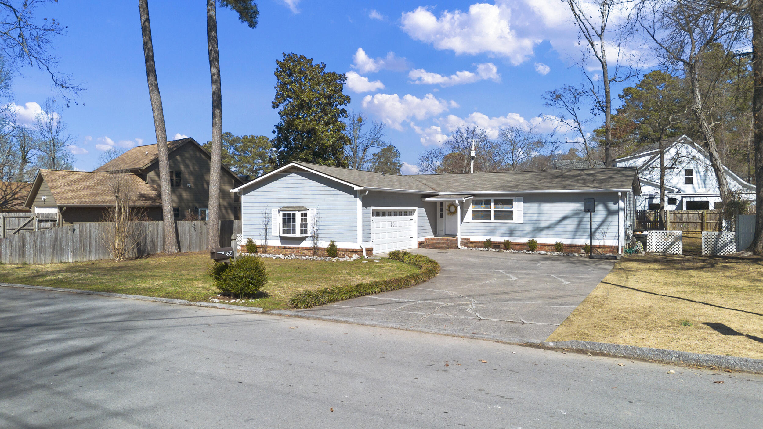 323 Cedar Glen Circle, East Ridge, Tennessee image 4
