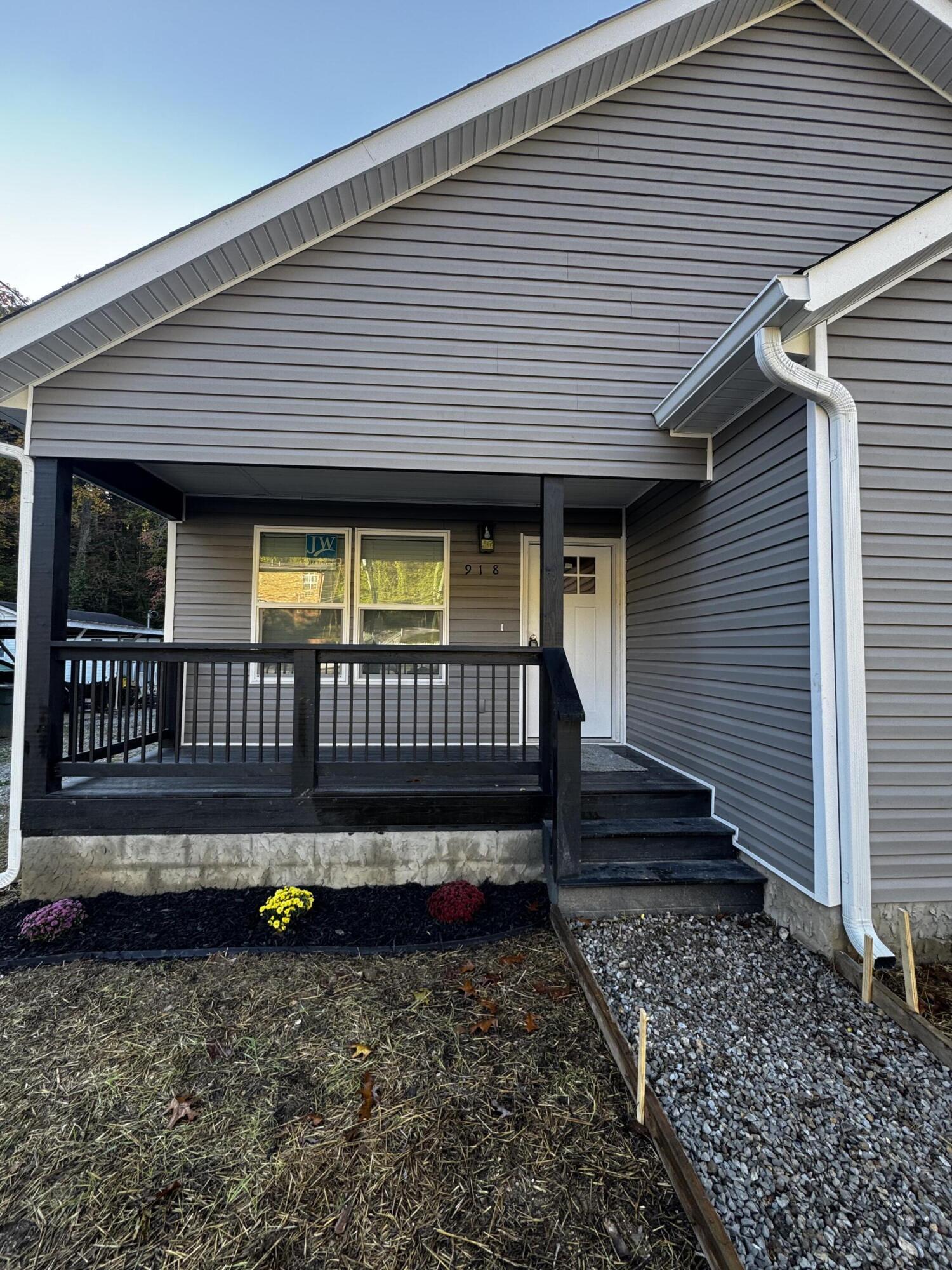 918 Shallowford Rd. Road