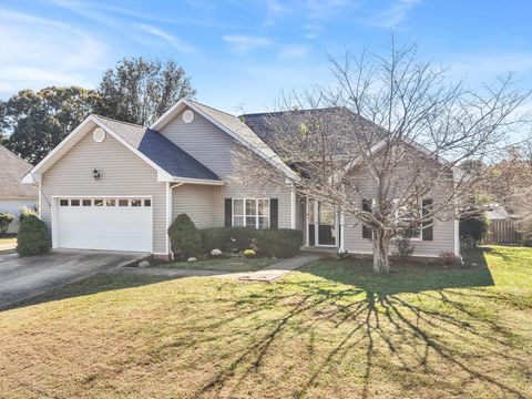 Photo of 1834 Breeze Drive, Soddy Daisy, TN 37379 (MLS # 1523595)