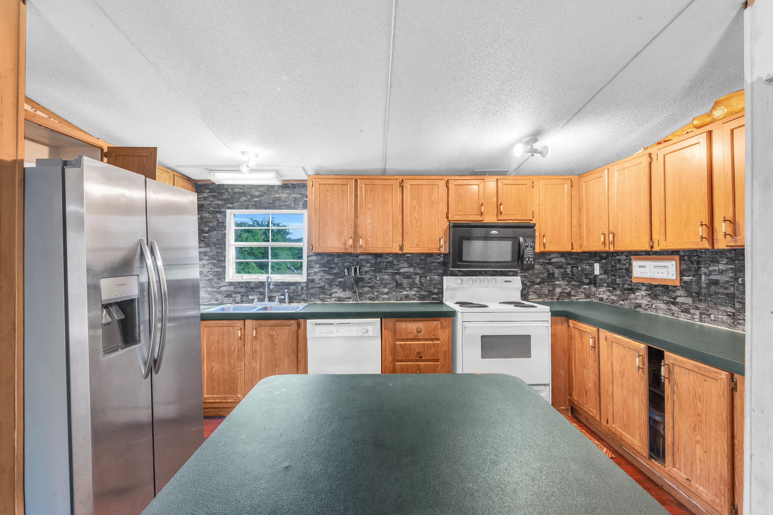 3250 Rolling Meadows Road, Dalton, Georgia image 7