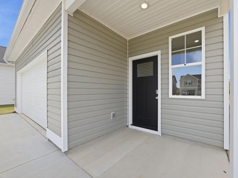 Photo of 872 Gardenview Way, Chattanooga, TN 37421 (MLS # 1543460)