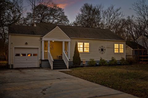 Photo of 4800 Madonna Avenue, Chattanooga, TN 37412 (MLS # 1524736)