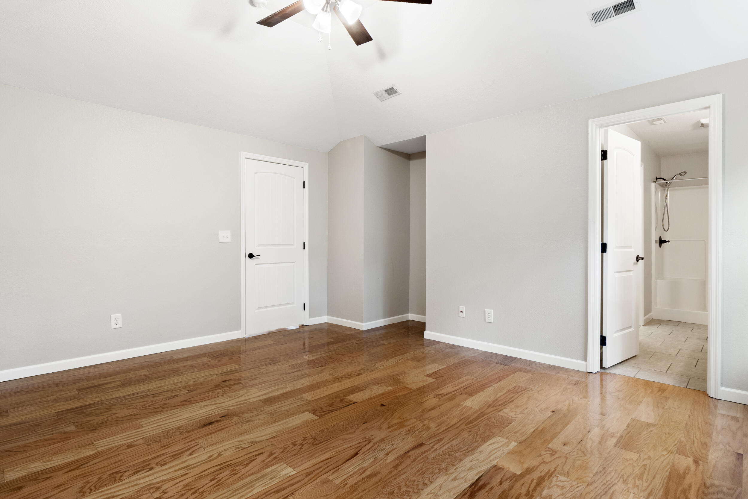 1190 Stonegate Circle, Cleveland, Tennessee image 7