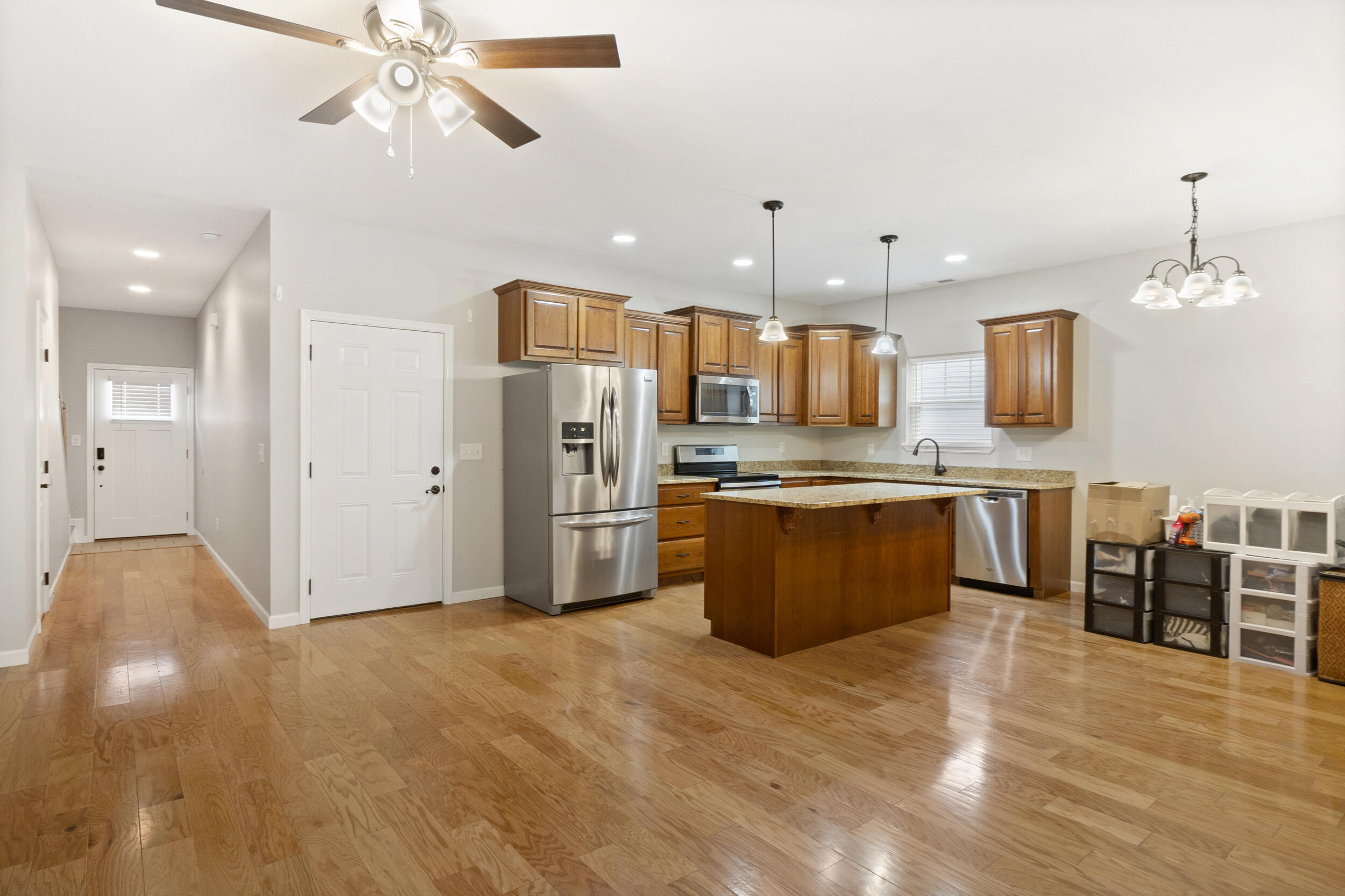 1190 Stonegate Circle, Cleveland, Tennessee image 4