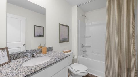 Tiny photo for 615 Fox Den Circle, Dalton, GA 30721 (MLS # 1526802)