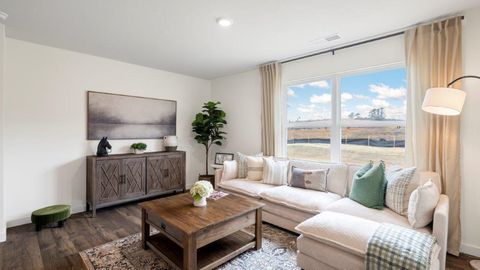 Tiny photo for 615 Fox Den Circle, Dalton, GA 30721 (MLS # 1526802)