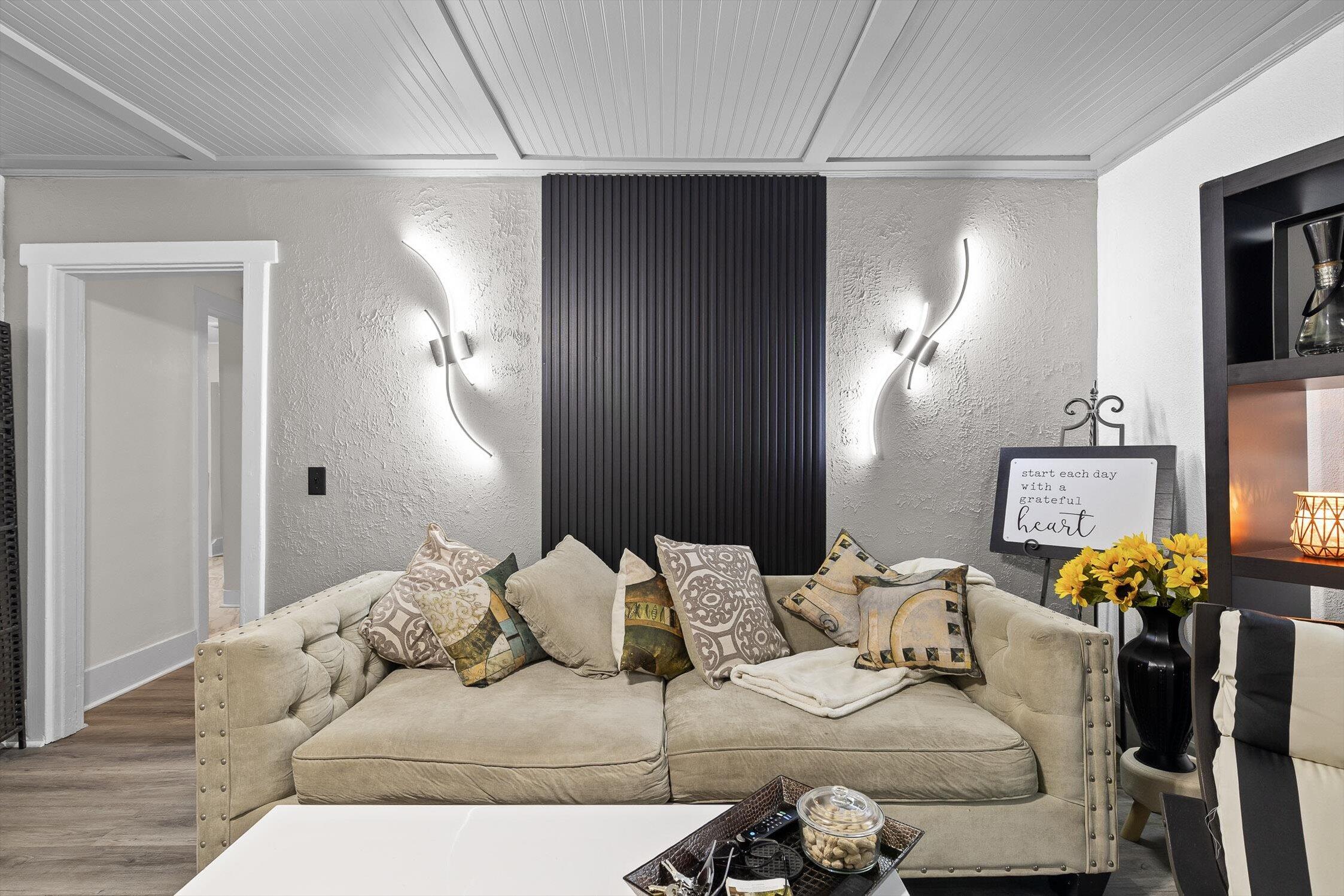 Chattanooga, Tennessee 37406, United States, 2 Bedrooms Bedrooms, ,1 BathroomBathrooms,Residential,Active,191274