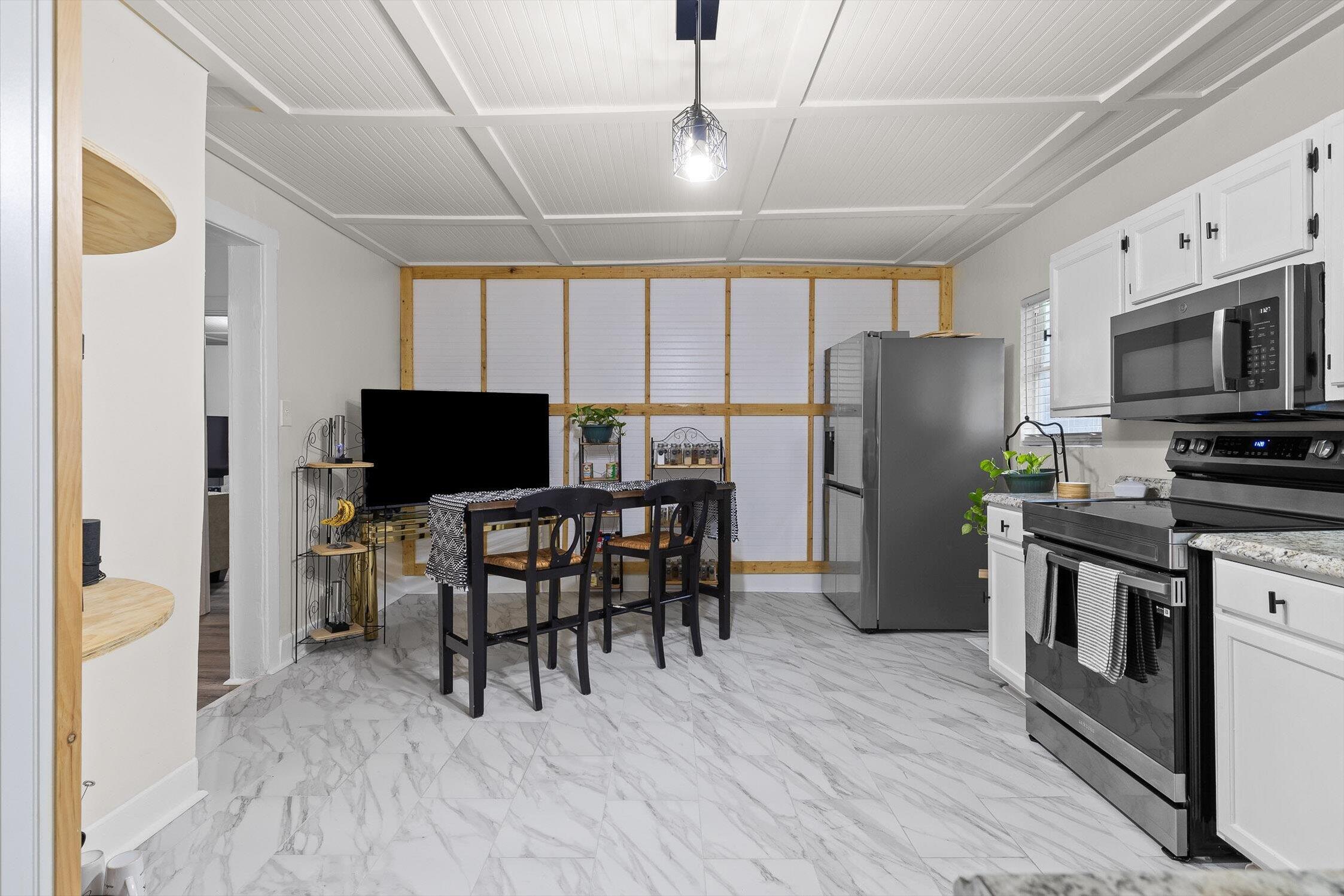 Chattanooga, Tennessee 37406, United States, 2 Bedrooms Bedrooms, ,1 BathroomBathrooms,Residential,Active,191274