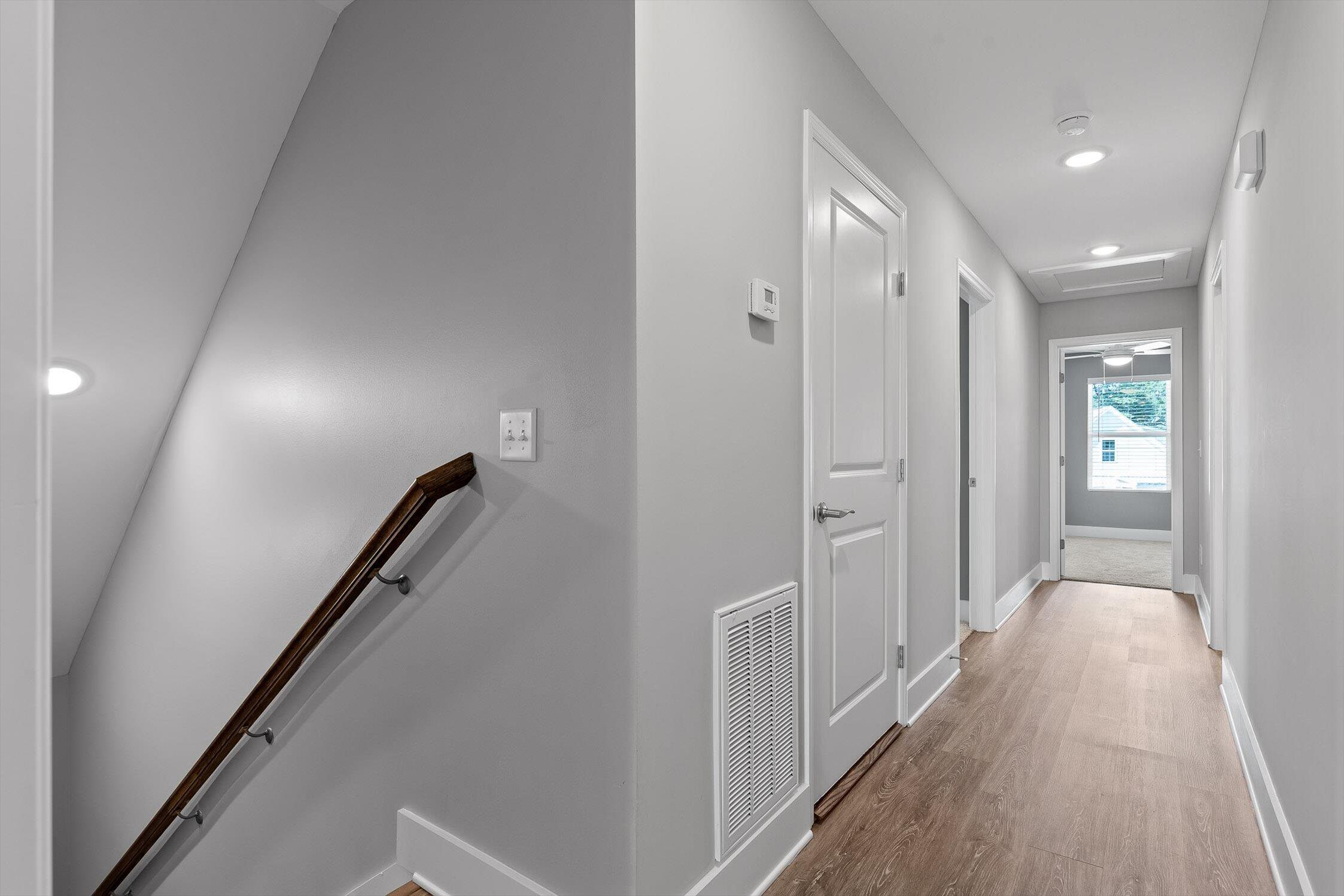 Chattanooga, Tennessee 37411, United States, 4 Bedrooms Bedrooms, ,3 BathroomsBathrooms,Residential,Active,160748