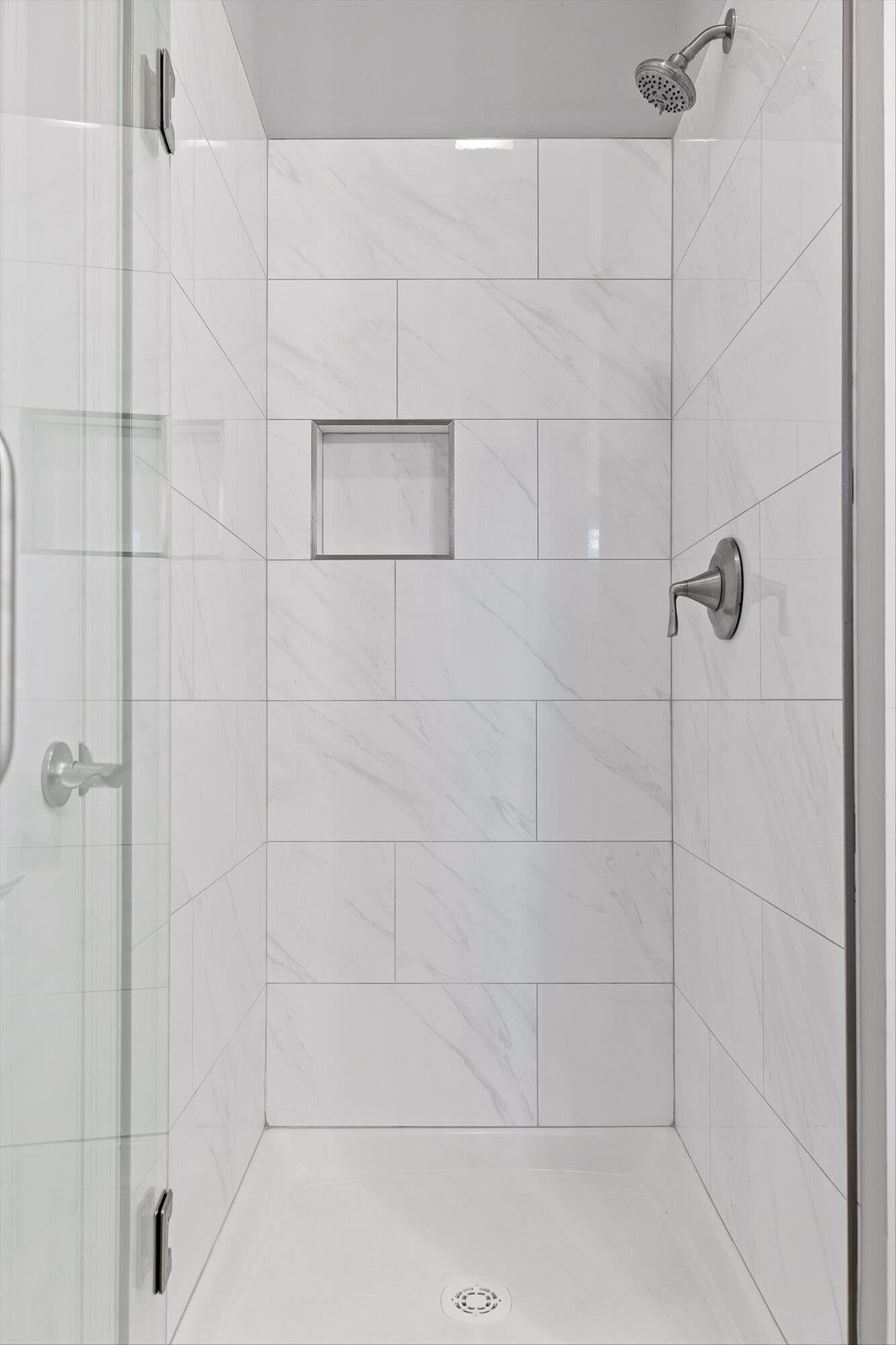 Chattanooga, Tennessee 37411, United States, 4 Bedrooms Bedrooms, ,3 BathroomsBathrooms,Residential,Active,160748