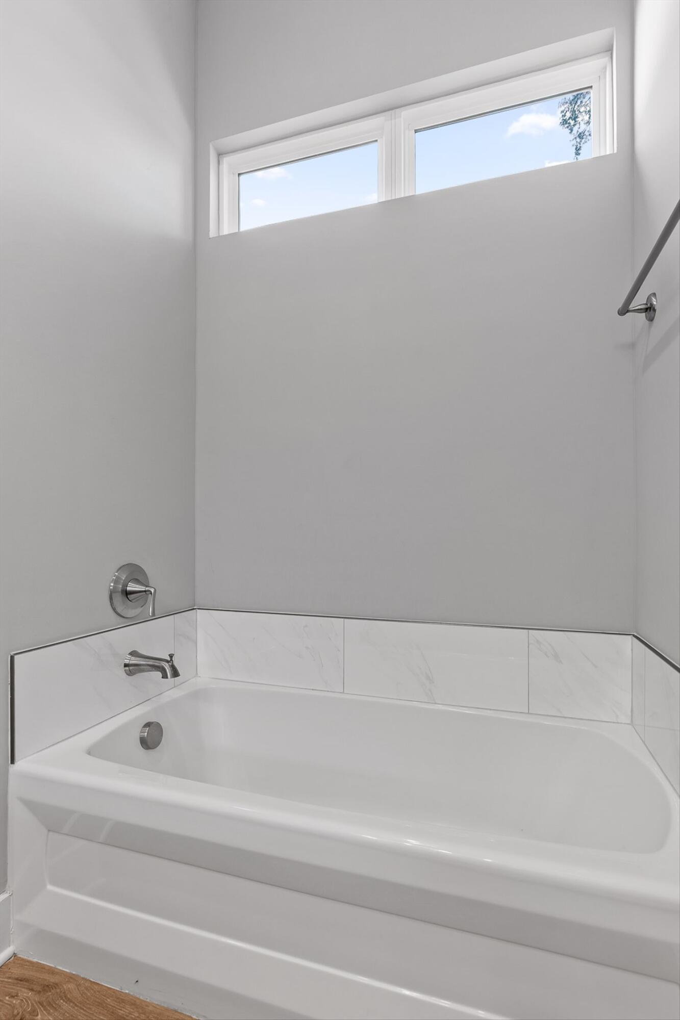 Chattanooga, Tennessee 37411, United States, 4 Bedrooms Bedrooms, ,3 BathroomsBathrooms,Residential,Active,160748