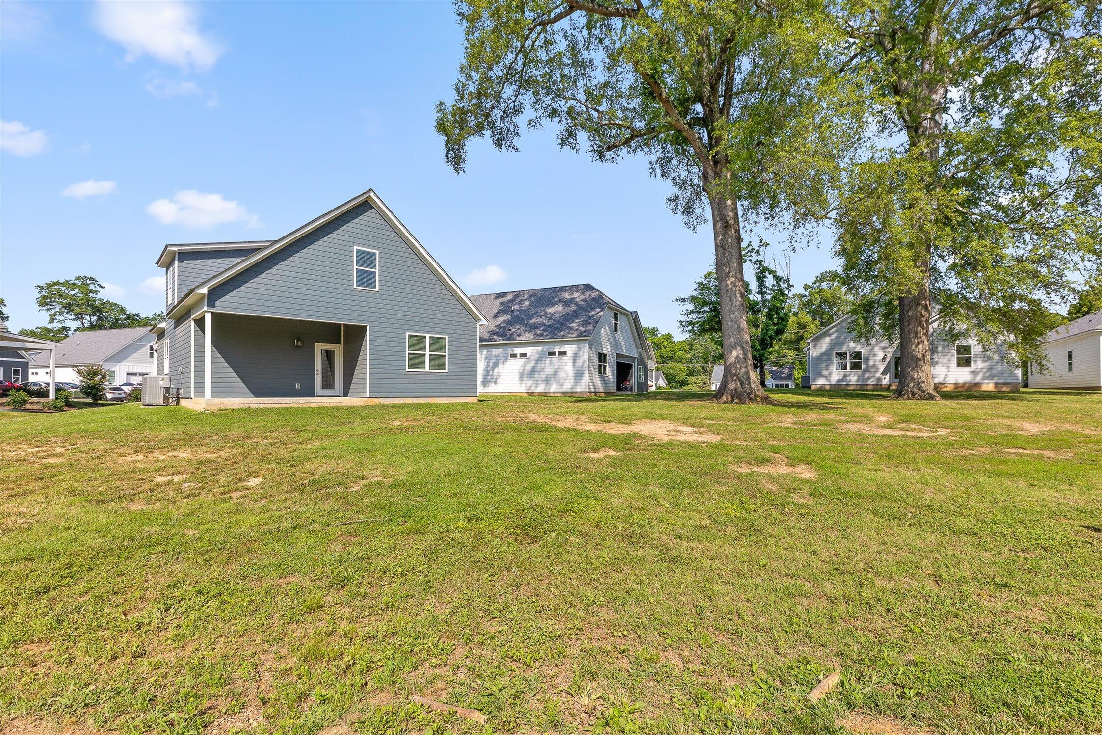 Chattanooga, Tennessee 37411, United States, 4 Bedrooms Bedrooms, ,3 BathroomsBathrooms,Residential,Active,160748