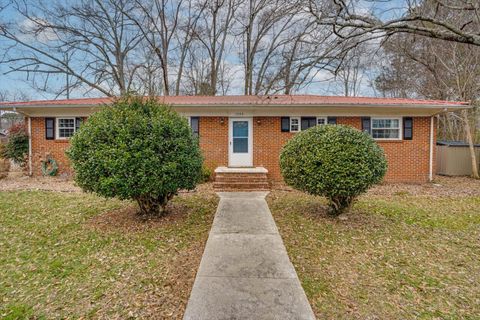 Photo of 1332 Parker Avenue SW, Cleveland, TN 37311 (MLS # 1527742)