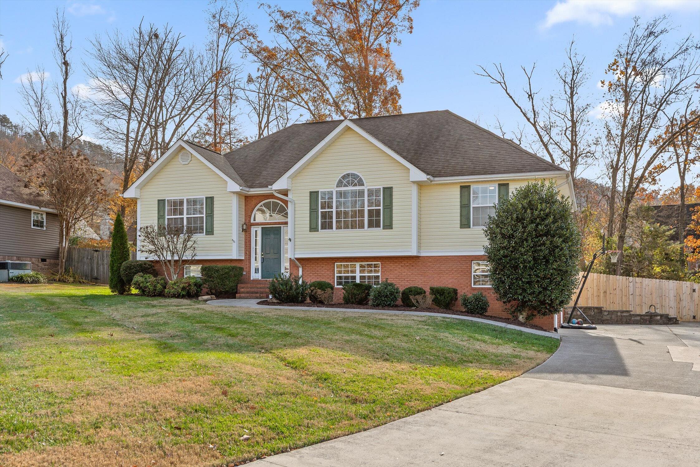 Ringgold, Georgia 30736, United States, 3 Bedrooms Bedrooms, ,2 BathroomsBathrooms,Residential,Pending,249117