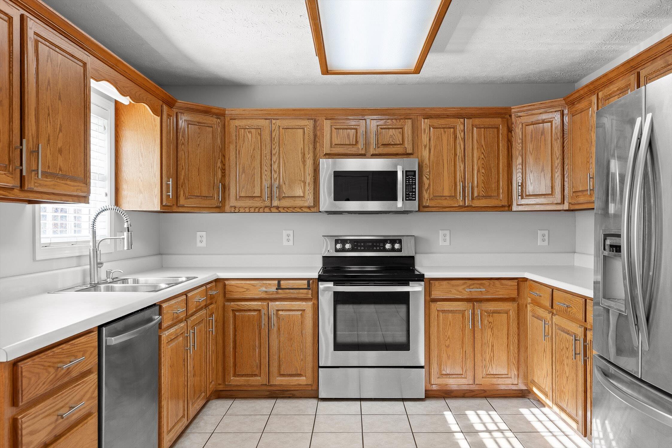 Ringgold, Georgia 30736, United States, 3 Bedrooms Bedrooms, ,2 BathroomsBathrooms,Residential,Pending,249117