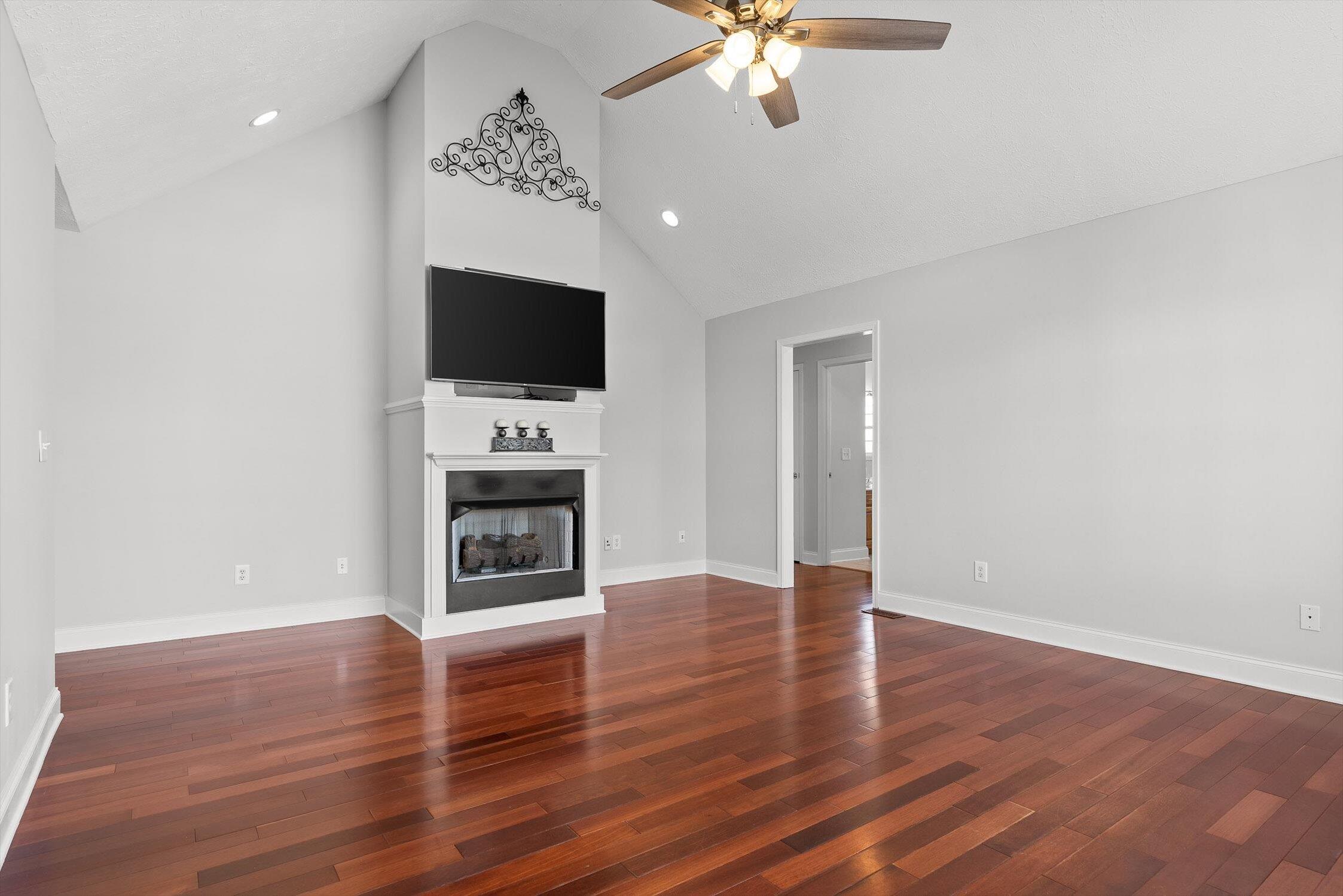 Ringgold, Georgia 30736, United States, 3 Bedrooms Bedrooms, ,2 BathroomsBathrooms,Residential,Pending,249117