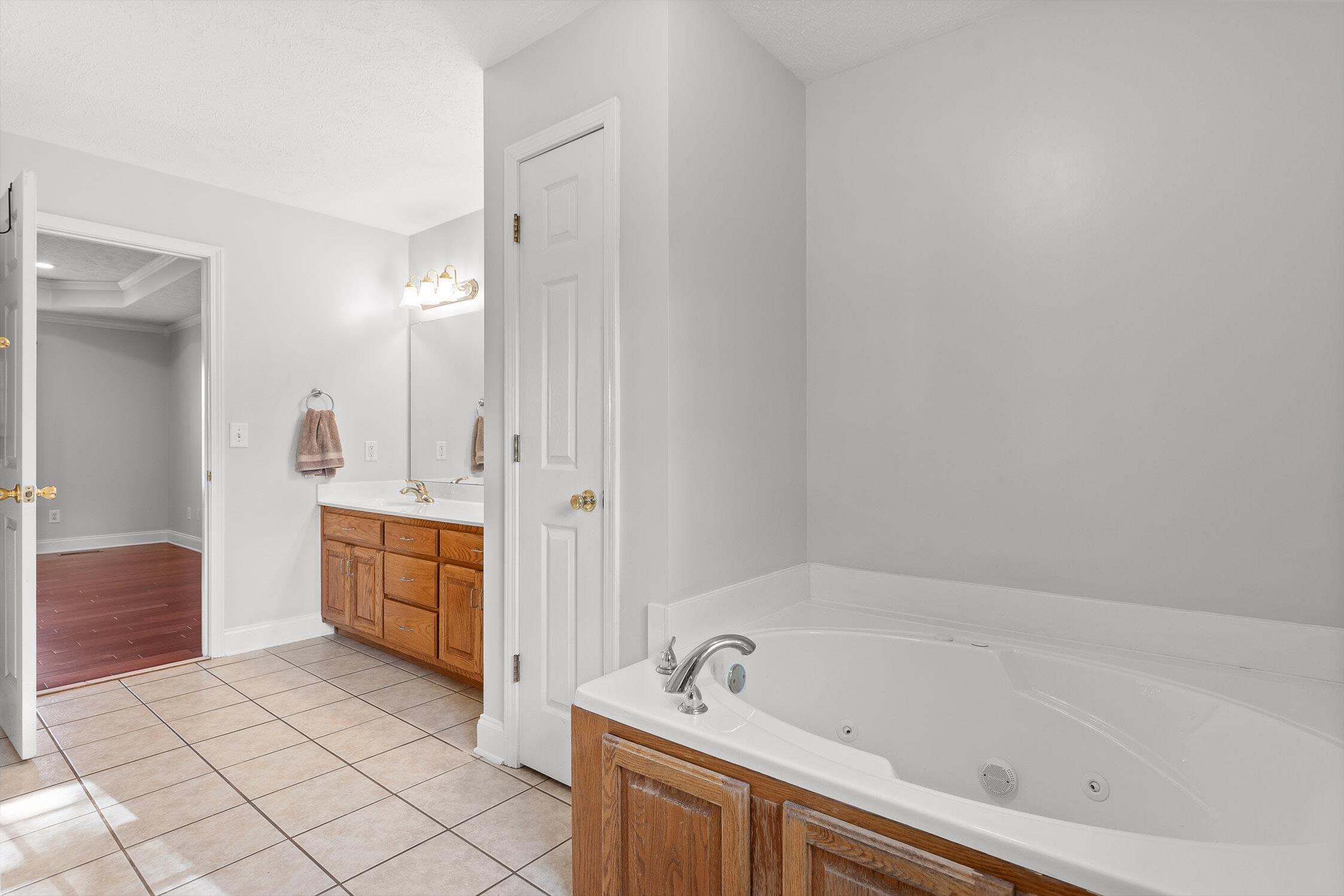 Ringgold, Georgia 30736, United States, 3 Bedrooms Bedrooms, ,2 BathroomsBathrooms,Residential,Pending,249117