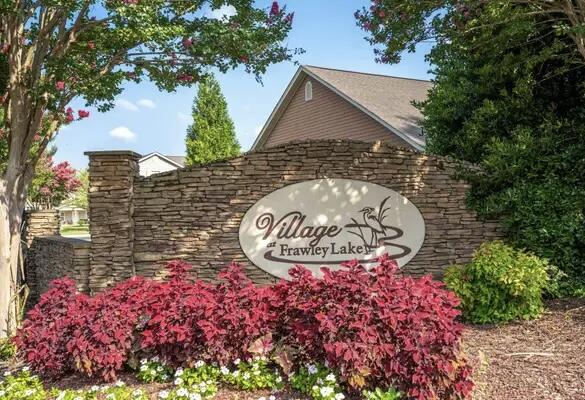 6823 Village Lake Circle, Chattanooga, Tennessee image 2