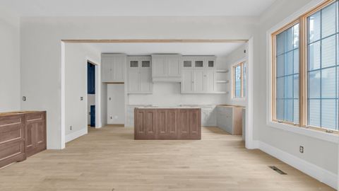 Tiny photo for 808 Liberty Street, Chattanooga, TN 37405 (MLS # 1522034)