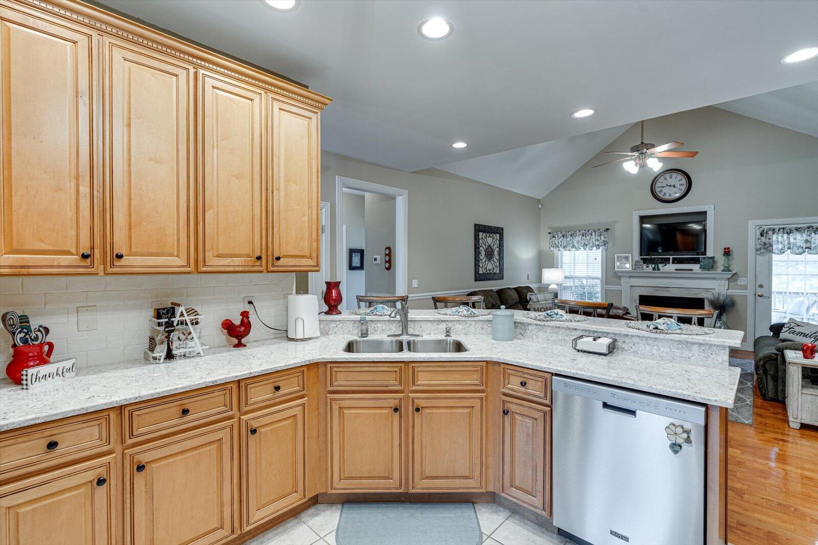 337 J D Drive, Chickamauga, Georgia image 13