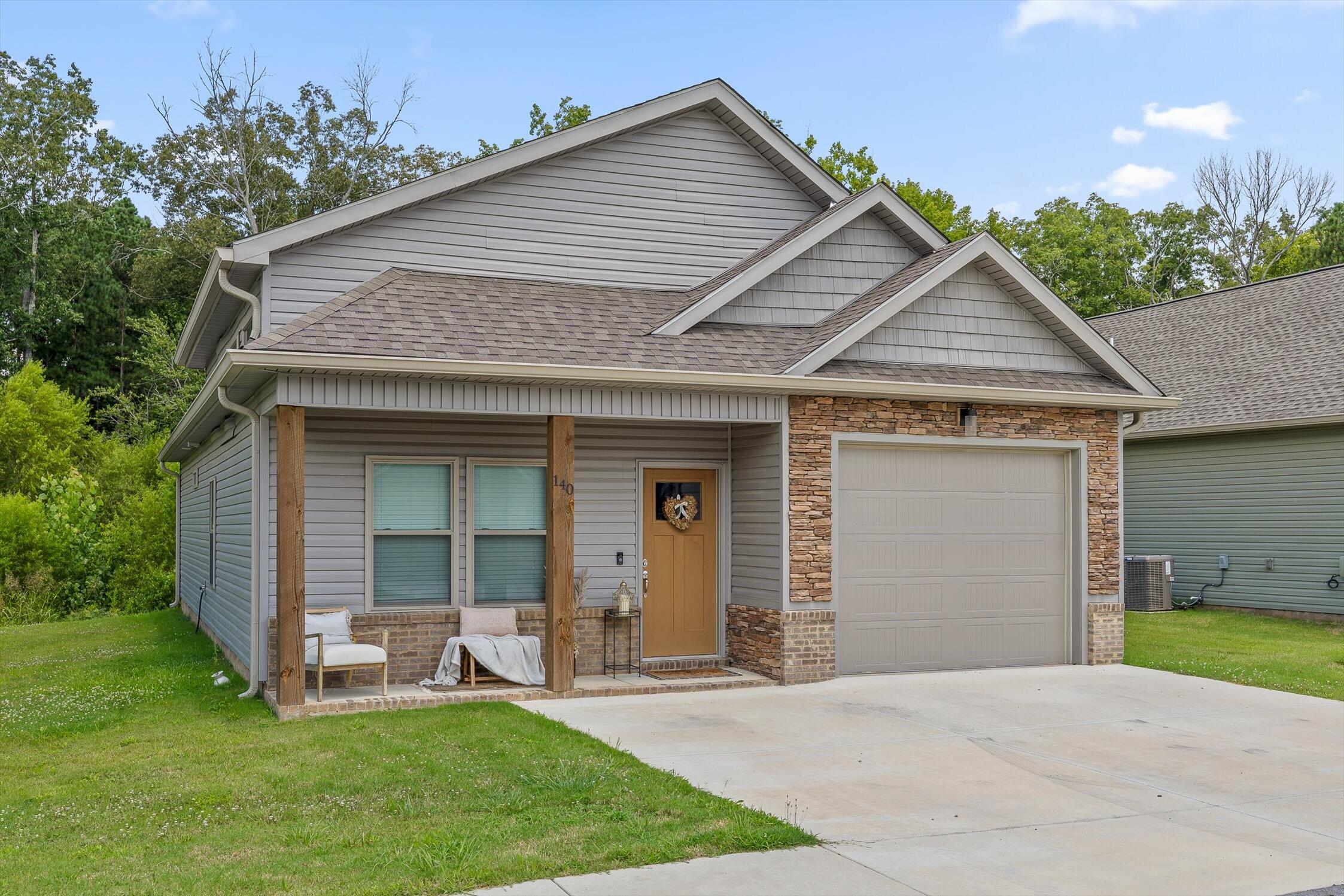 Ringgold, Georgia 30736, United States, 3 Bedrooms Bedrooms, ,2 BathroomsBathrooms,Residential,Active,180610