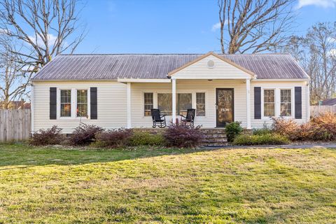 Photo of 7536 Ziegler Road, Chattanooga, TN 37421 (MLS # 1529885)