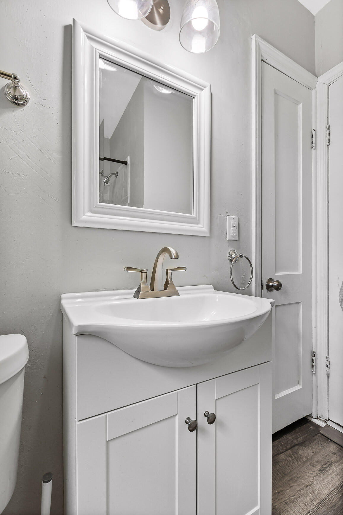 Chattanooga, Tennessee 37412, United States, 3 Bedrooms Bedrooms, ,1 BathroomBathrooms,Residential,Contingent,54386