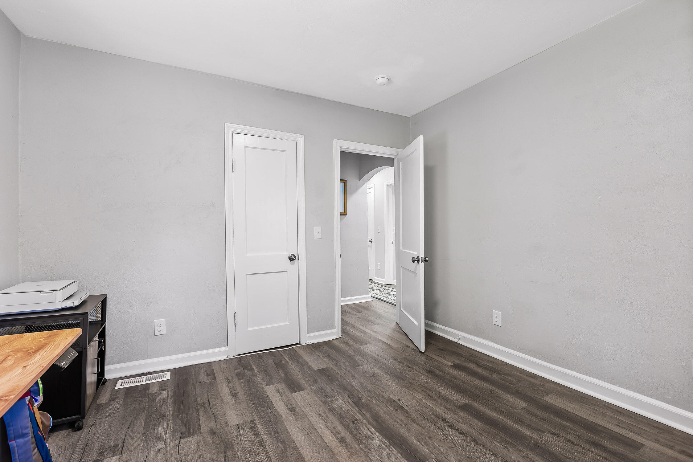 Chattanooga, Tennessee 37412, United States, 3 Bedrooms Bedrooms, ,1 BathroomBathrooms,Residential,Contingent,54386