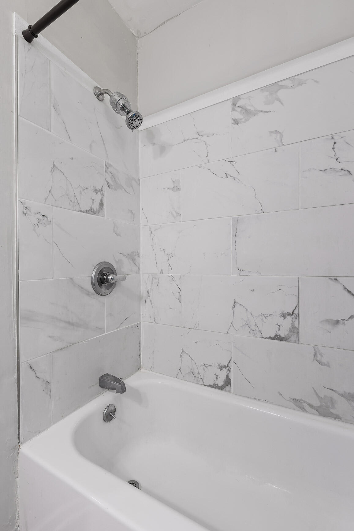 Chattanooga, Tennessee 37412, United States, 3 Bedrooms Bedrooms, ,1 BathroomBathrooms,Residential,Contingent,54386