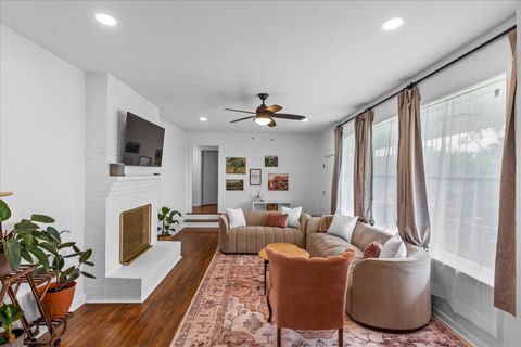 Photo of 3818 Granada Drive, Chattanooga, TN 37411 (MLS # 1527908)