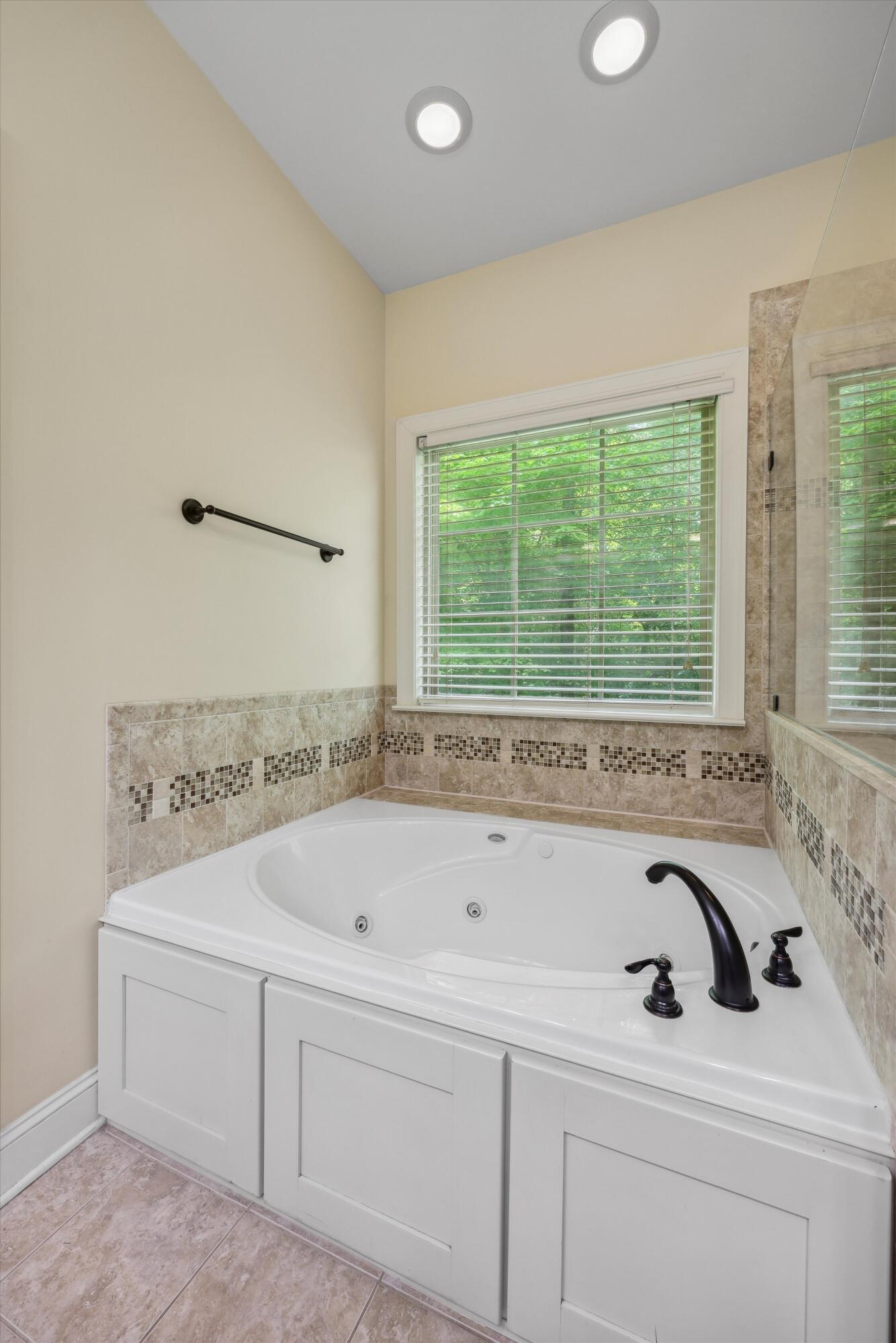 7415 Island Manor Drive, Harrison, Tennessee image 29