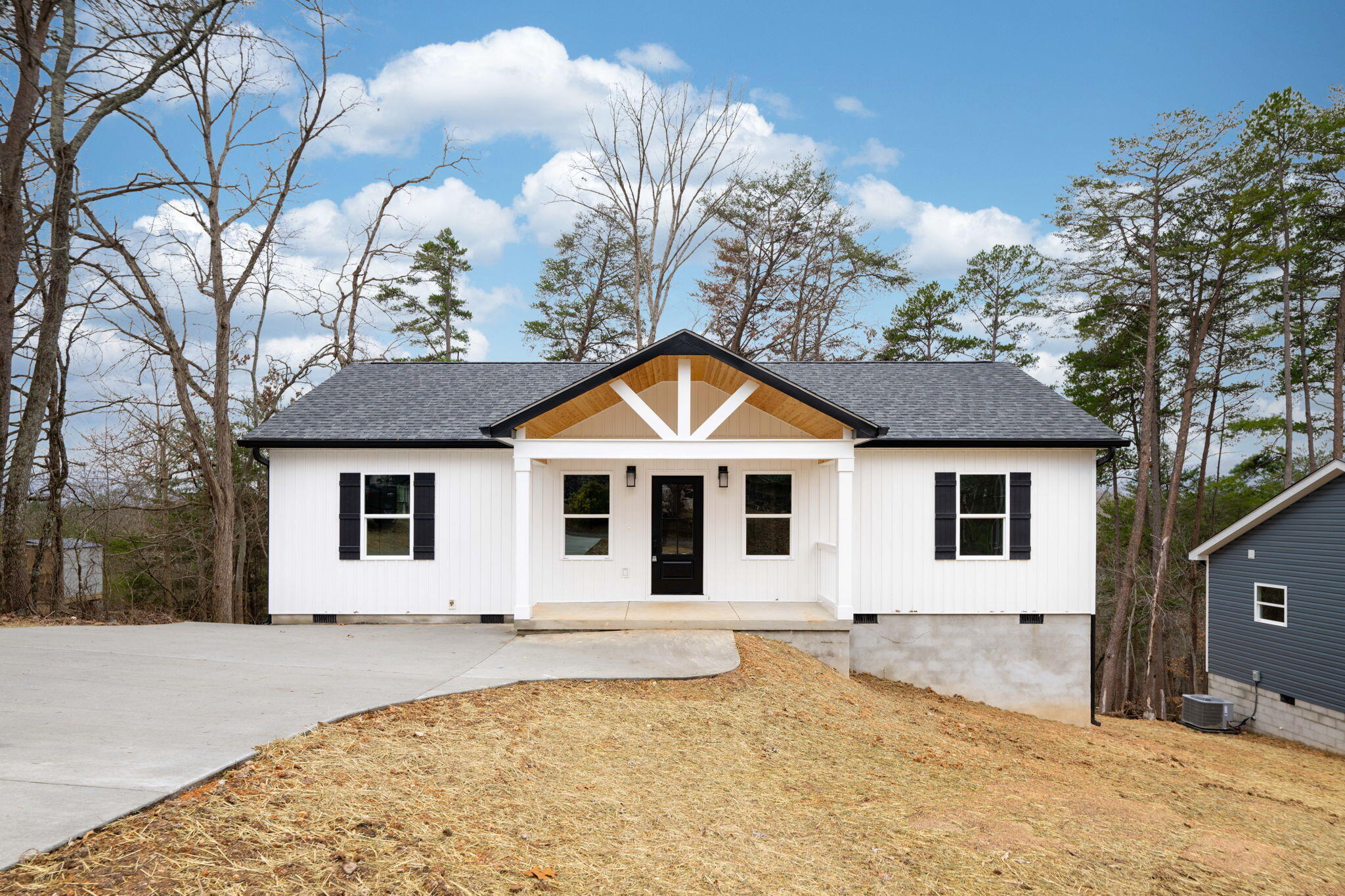 225 Dogwood Lane, Dunlap, Tennessee image 1