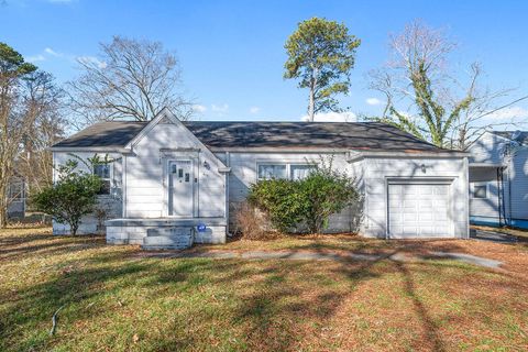 Photo of 613 N Moore Road, Chattanooga, TN 37411 (MLS # 1526499)